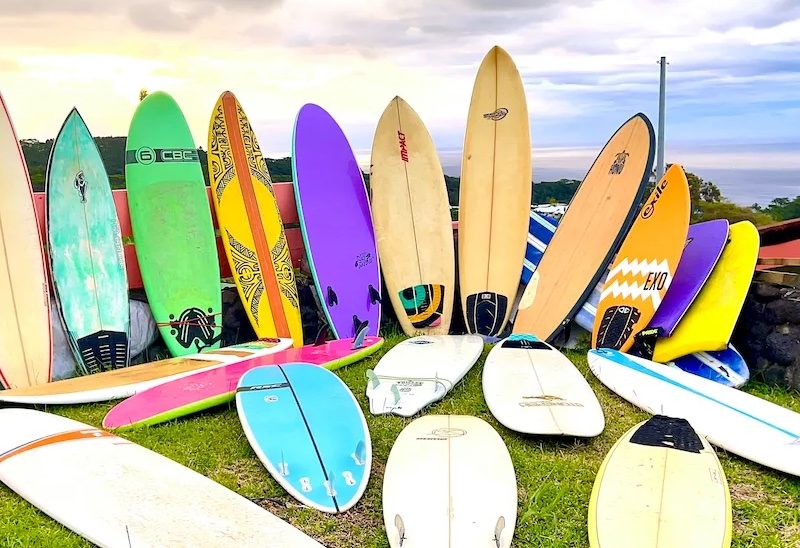 Ride together surfboard rental Tahiti