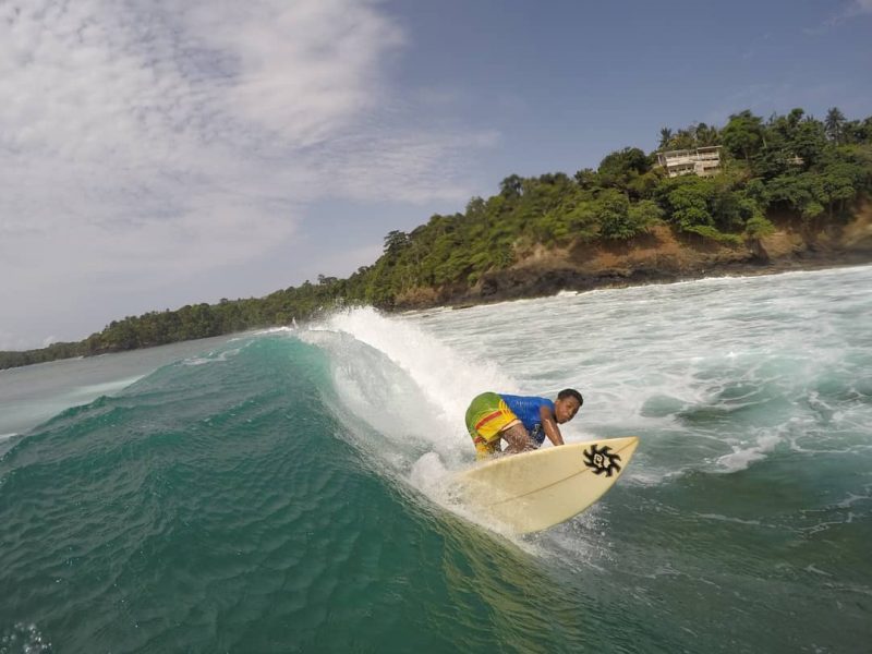 Surf Lesson in São Tomé