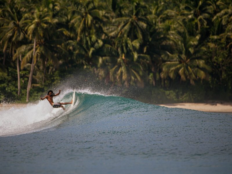 Surf in Paradise: Unforgettable surf trip to the Mentawai Islands!