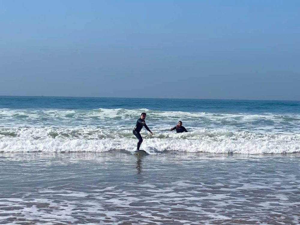 Beginners and Intermediate Surf Lessons