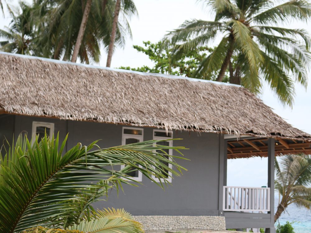 ina silvi cottage, Honeymoon cottage Room